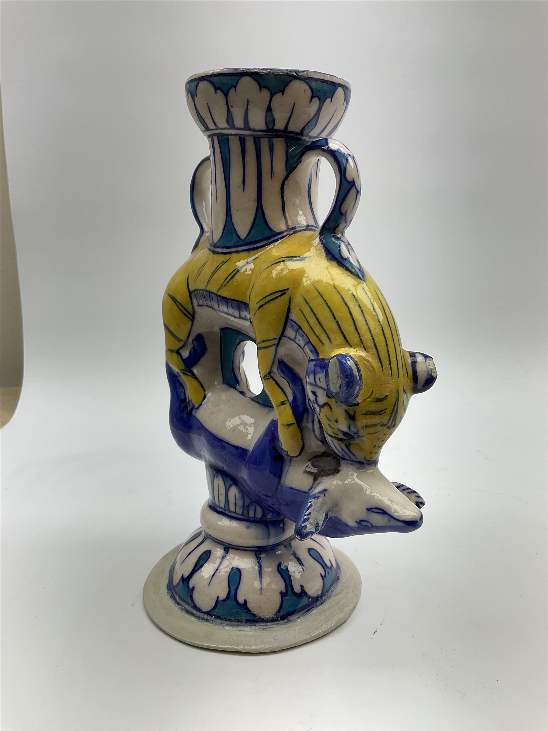 An early 20th century pottery twin handled vase - Image 4 of 16