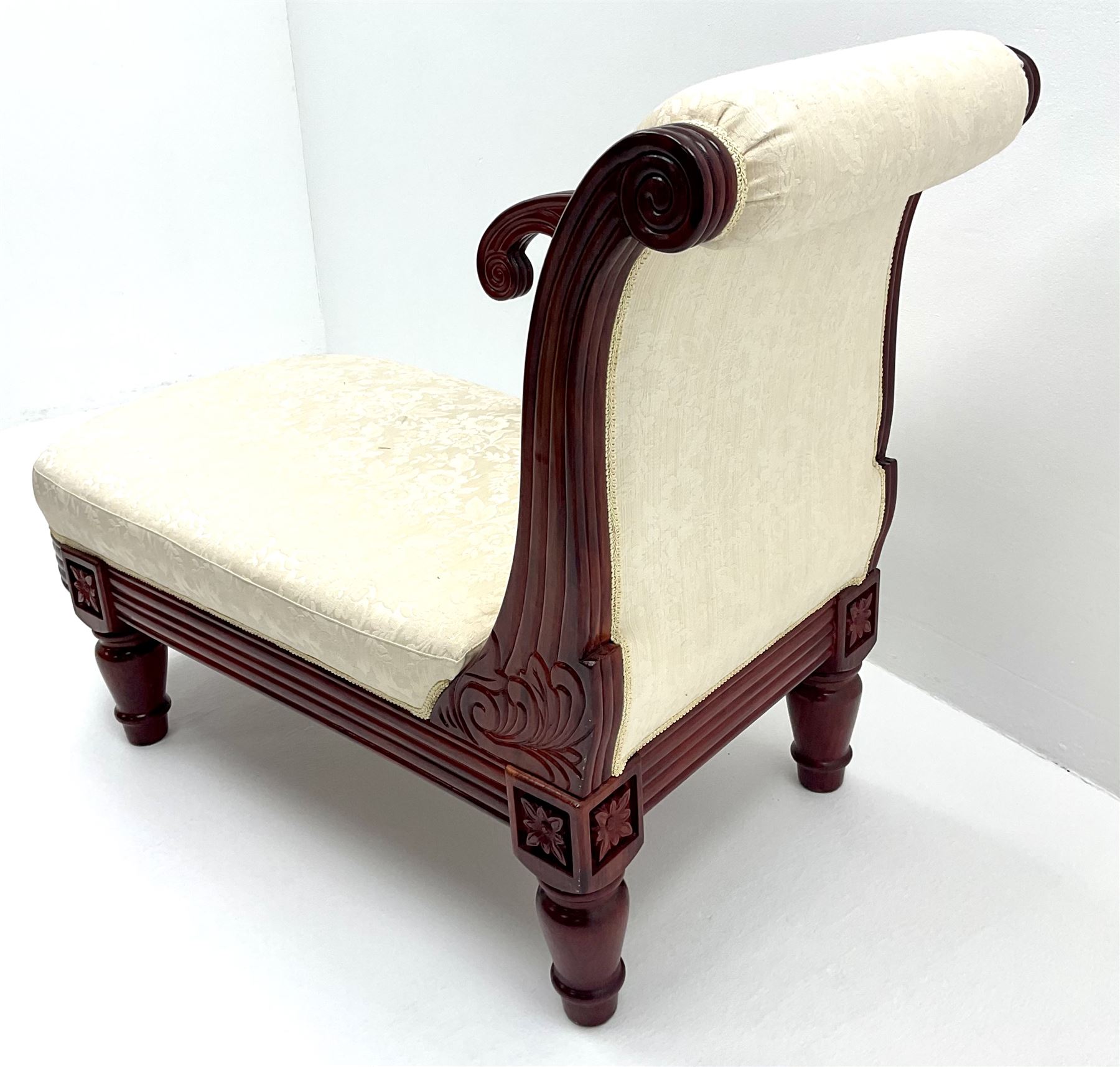 Chaise Lounge settee - Image 3 of 3