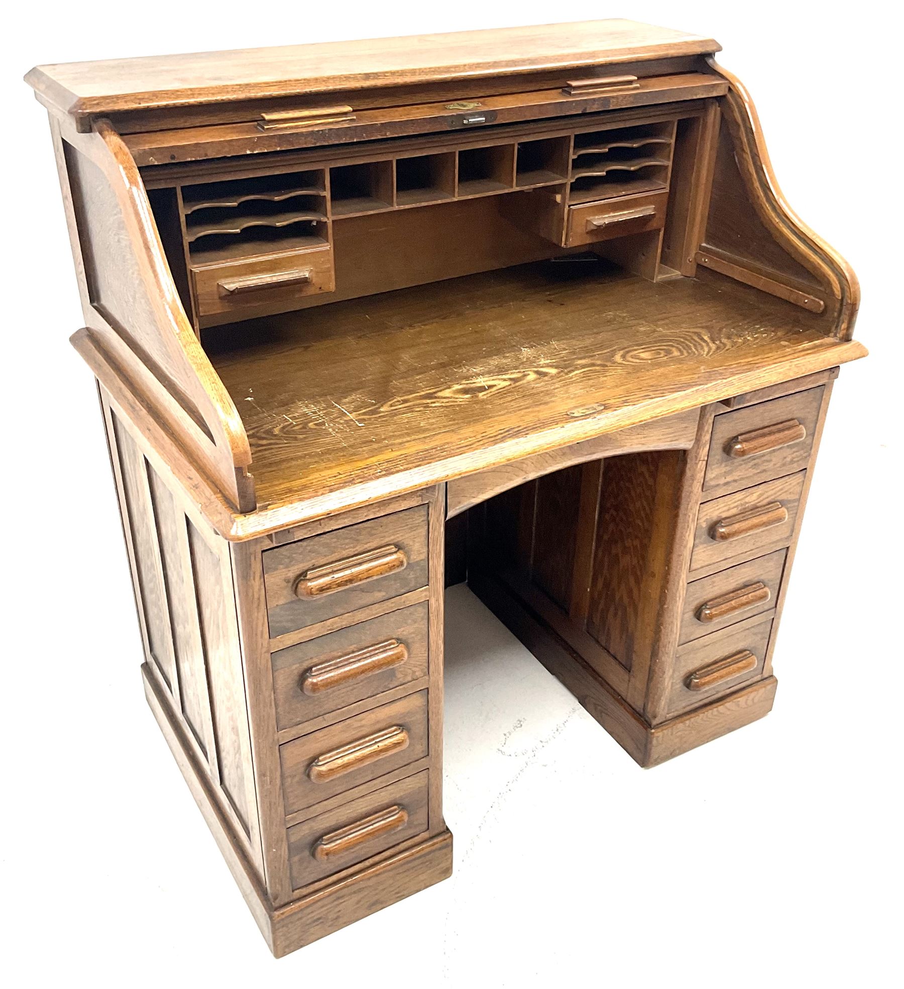 Early 20th century oak twin pedestal shaped tambour roll top desk enclosing fitted interior - Image 4 of 5