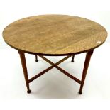Early 20th century circular dining table