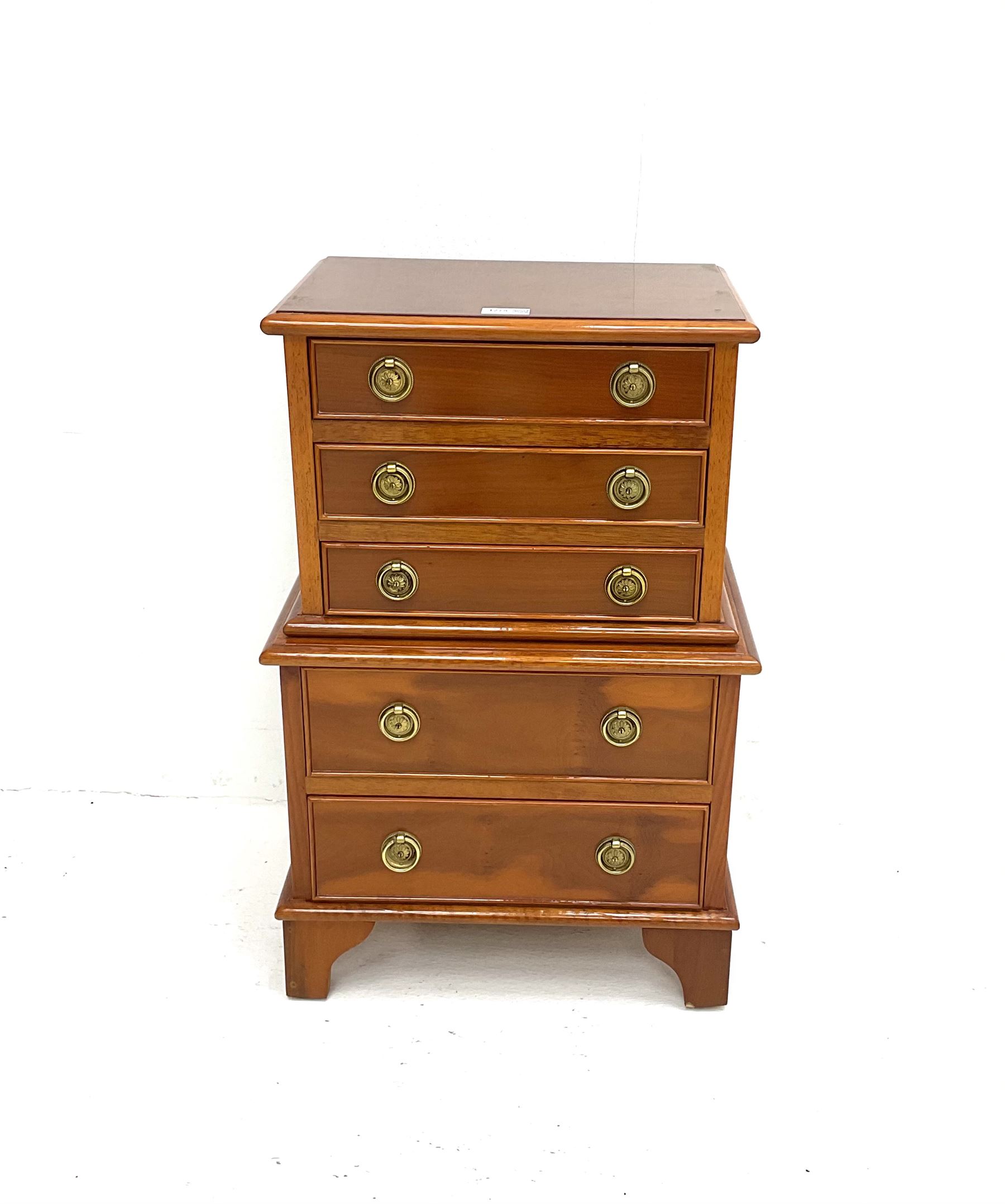 Dwarf chest of drawers - Image 2 of 3