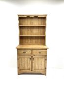 Pine dresser