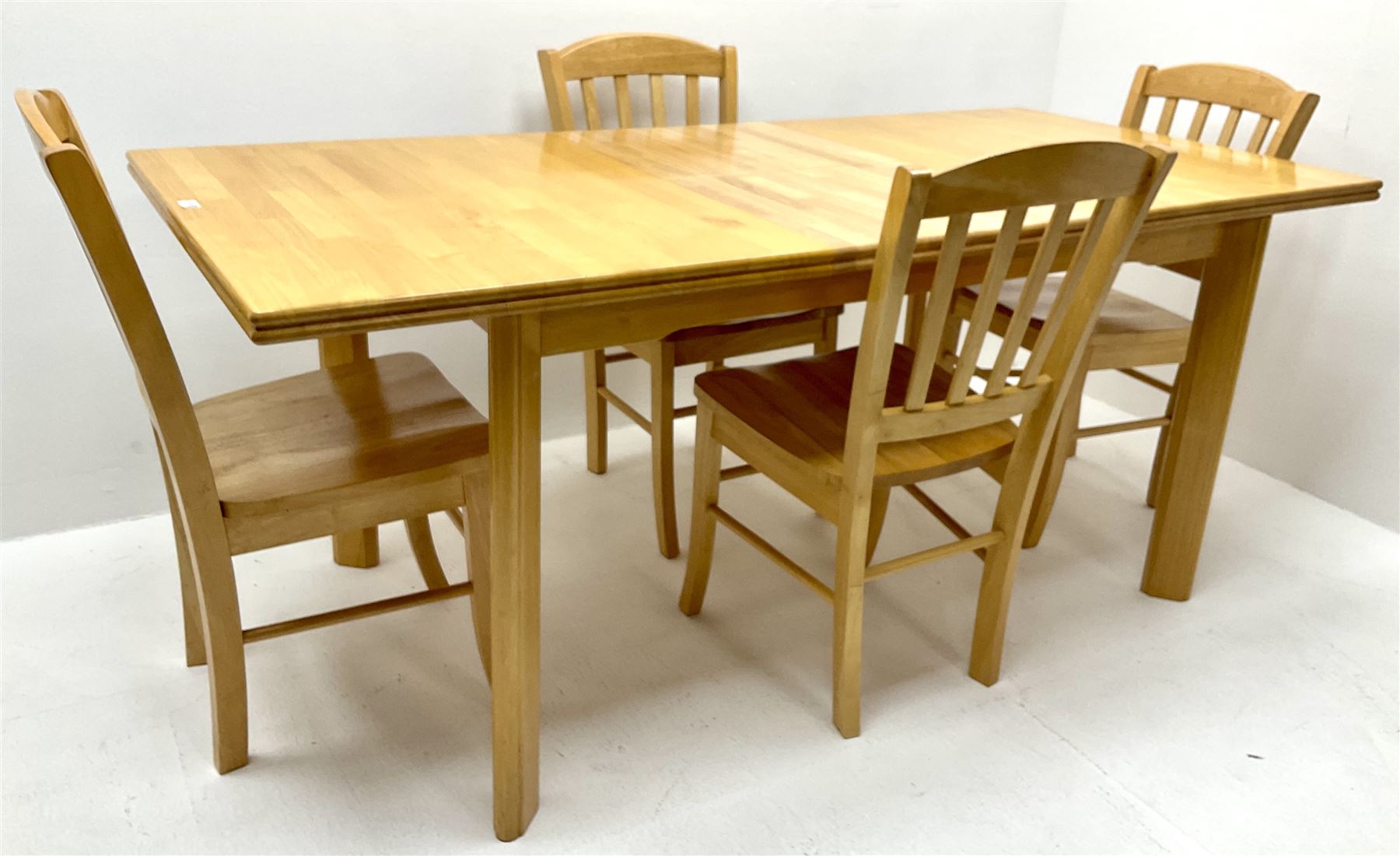 Light wood extending dining (W183cm