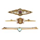 Edwardian gold garnet and seed pearl bar brooch