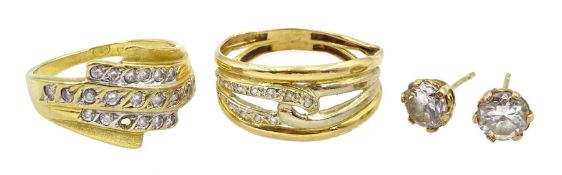 Two 18ct gold cubic zirconia rings