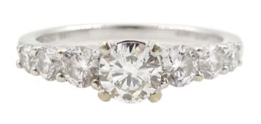 18ct white gold graduating seven stone round brilliant cut diamond ring