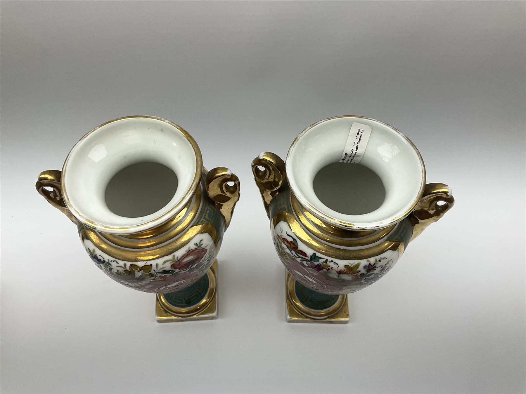 Pair French porcelain urn shaped vases - Bild 6 aus 6