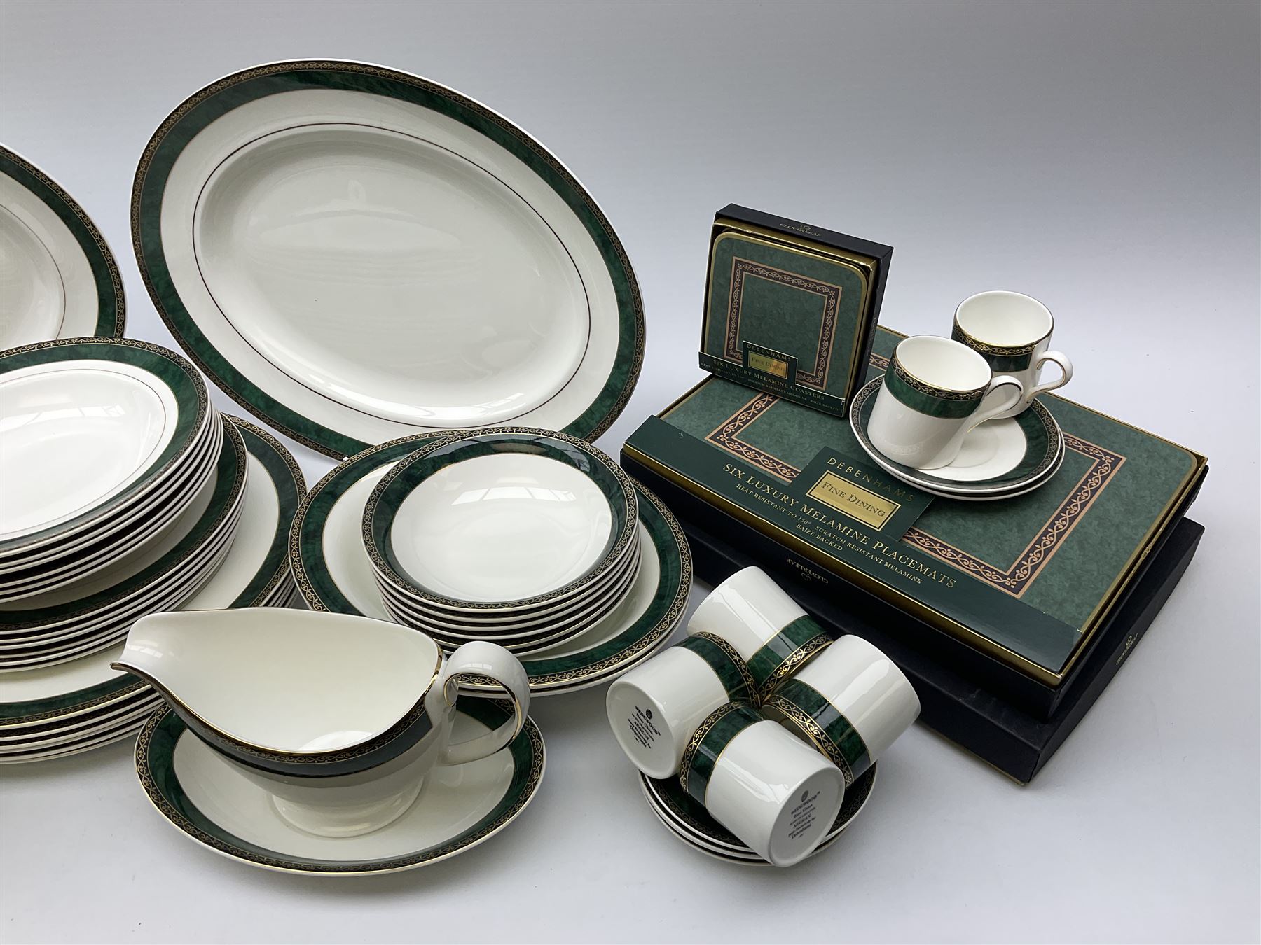 Wedgwood dinner service - Image 2 of 5