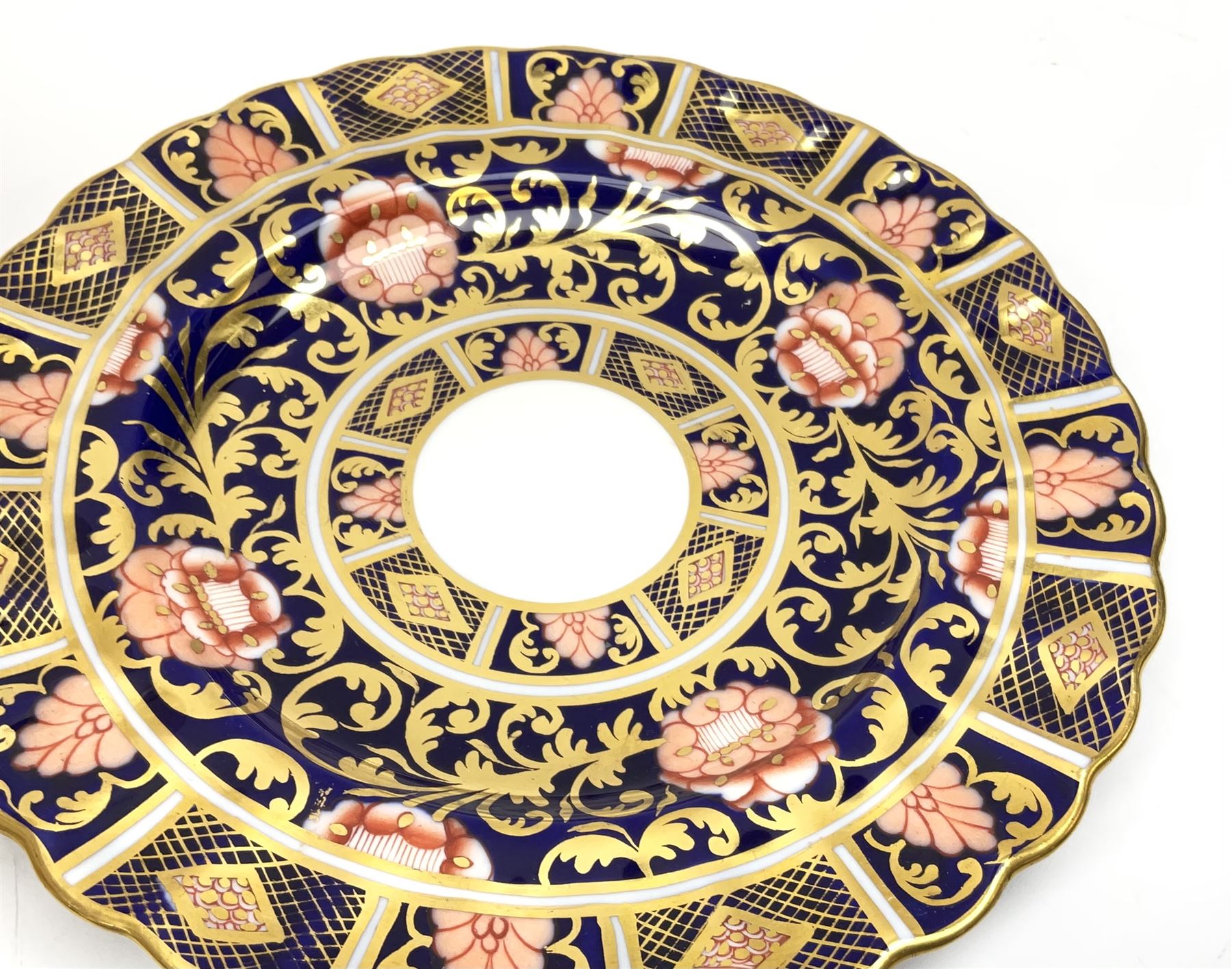 A pair of early 19th century Spode Imari 1823 pattern plates - Image 3 of 6