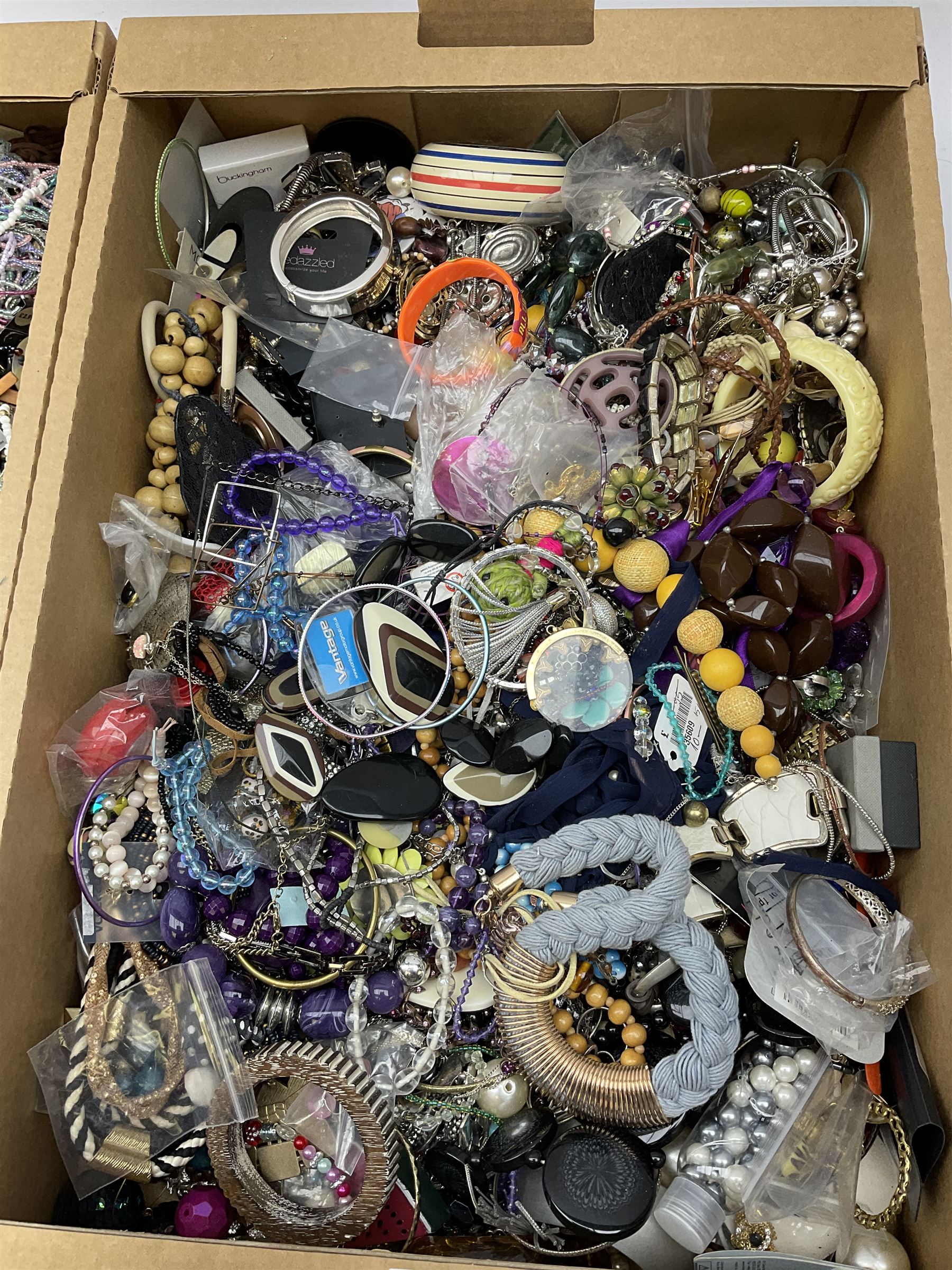 Quantity of costume jewellery including bracelets - Image 3 of 3