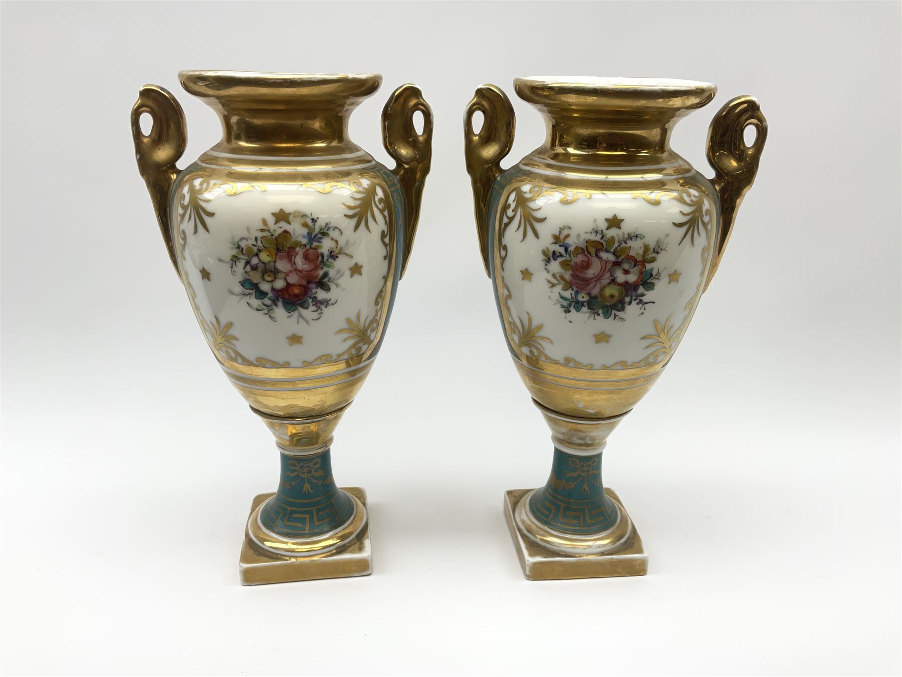 Pair French porcelain urn shaped vases - Bild 2 aus 6