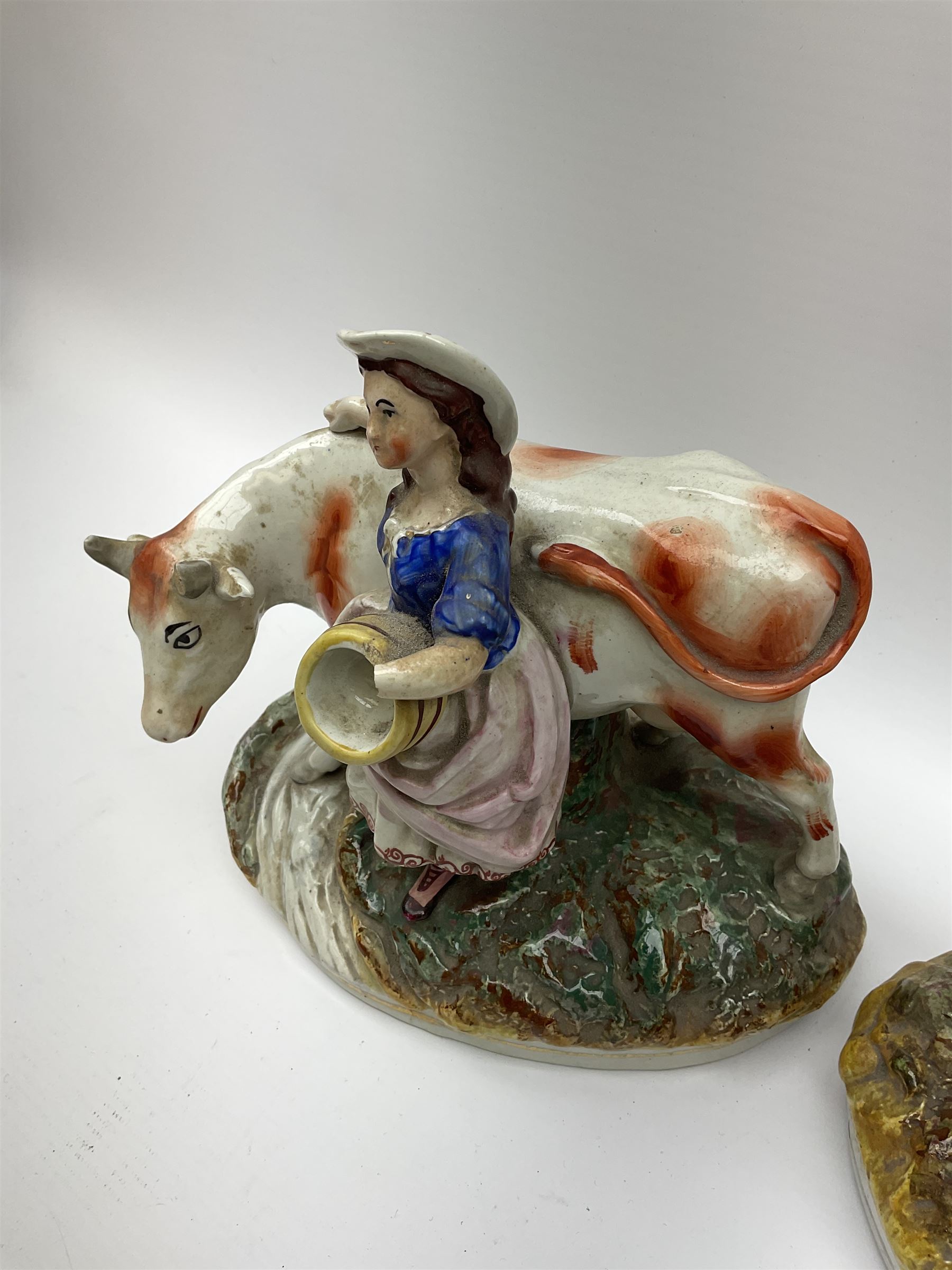 Pair of Victorian Staffordshire Pottery Figures - Bild 3 aus 8