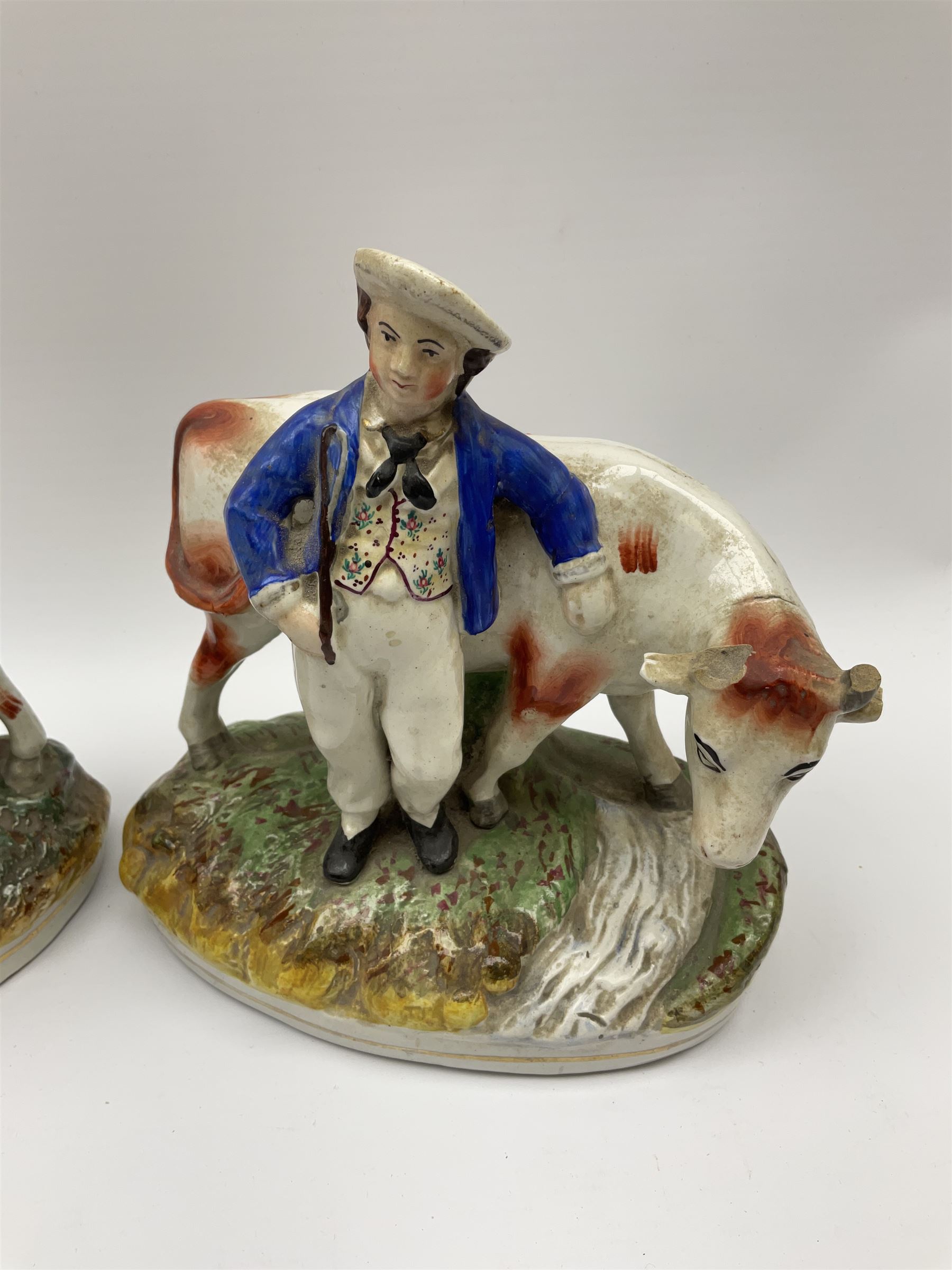 Pair of Victorian Staffordshire Pottery Figures - Bild 4 aus 8