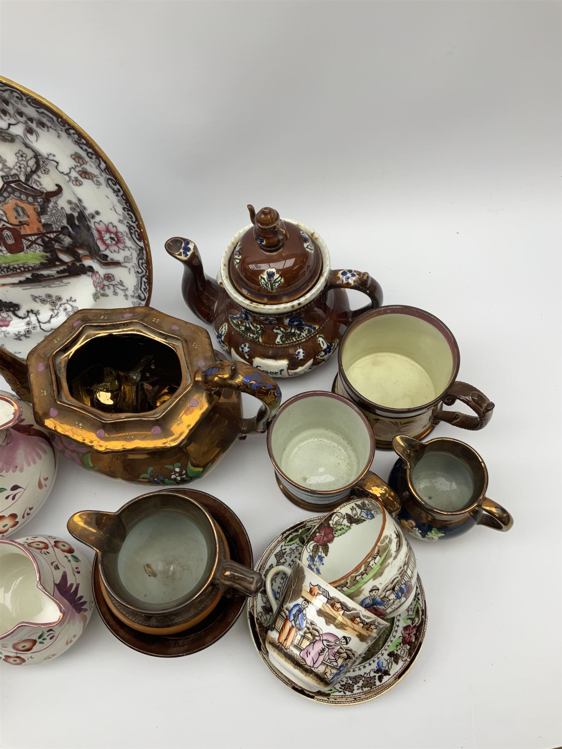 A group of 19th century ceramics - Bild 3 aus 4