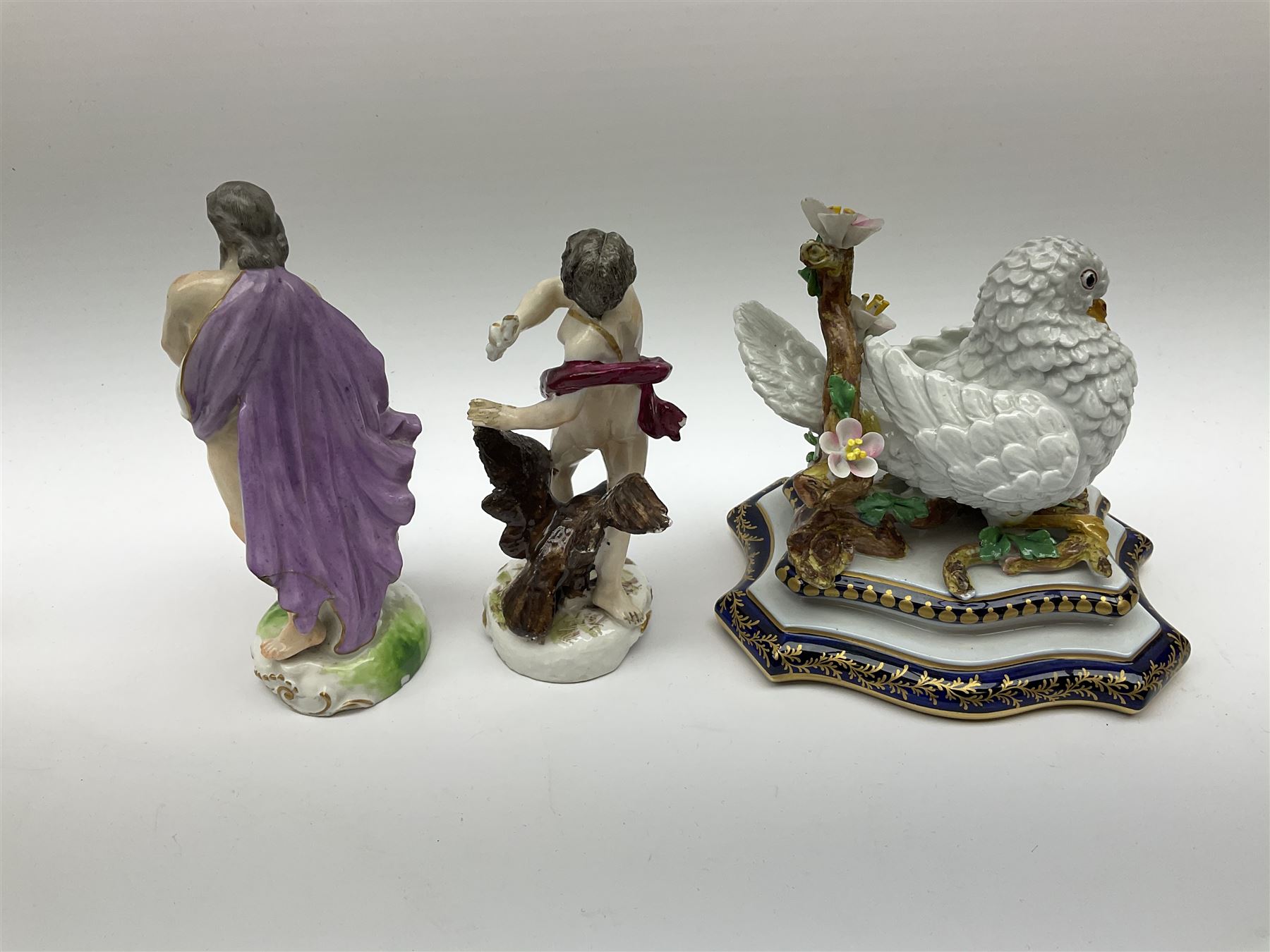 A group of assorted figures - Bild 6 aus 7