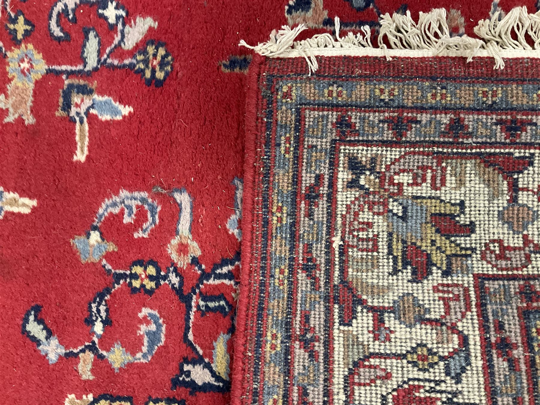 Persian style red ground rug - Image 3 of 3