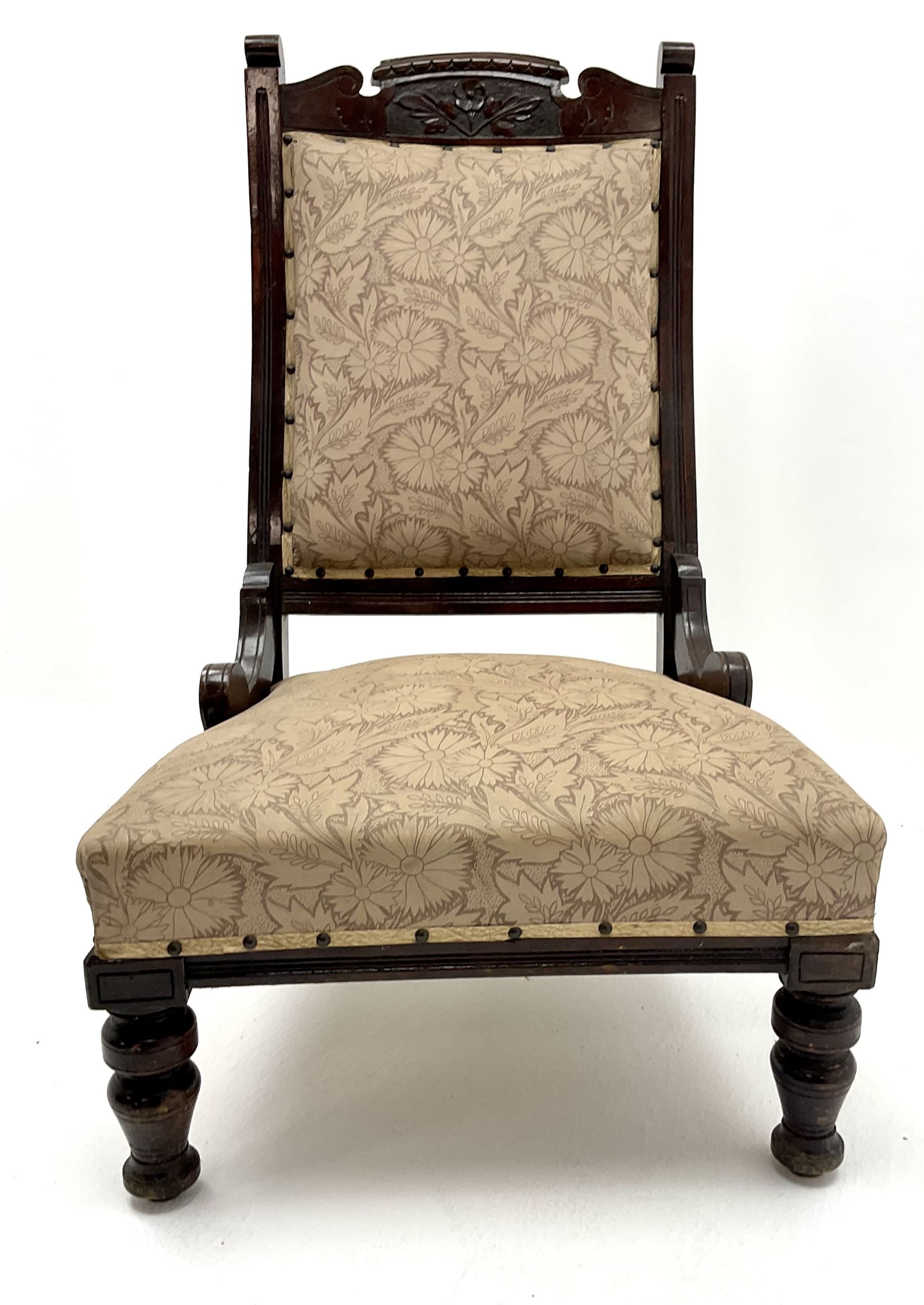 Victorian mahogany framed nursing chair - Image 2 of 4