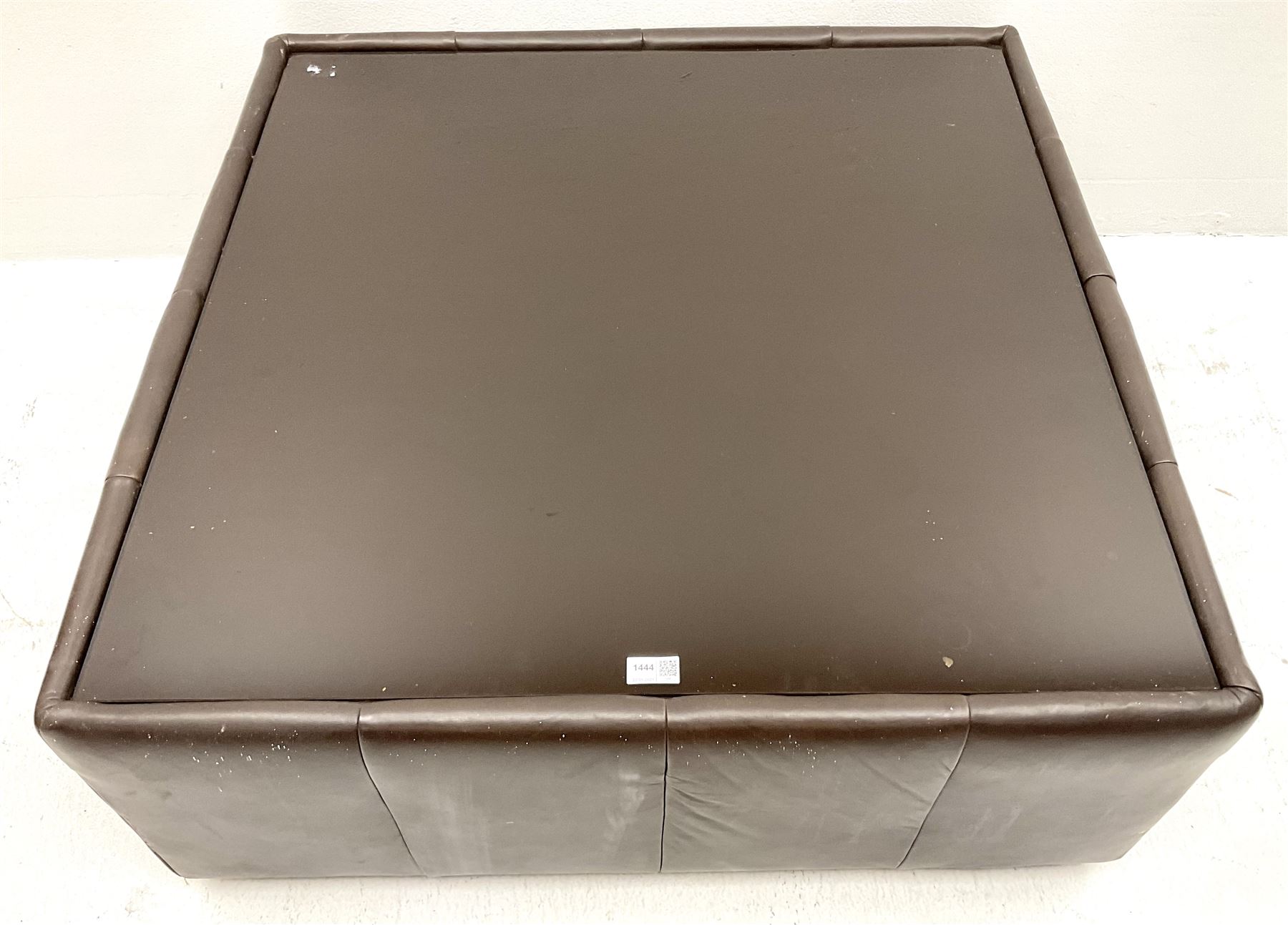 Leather upholstered coffee table inset glass top - Image 2 of 2