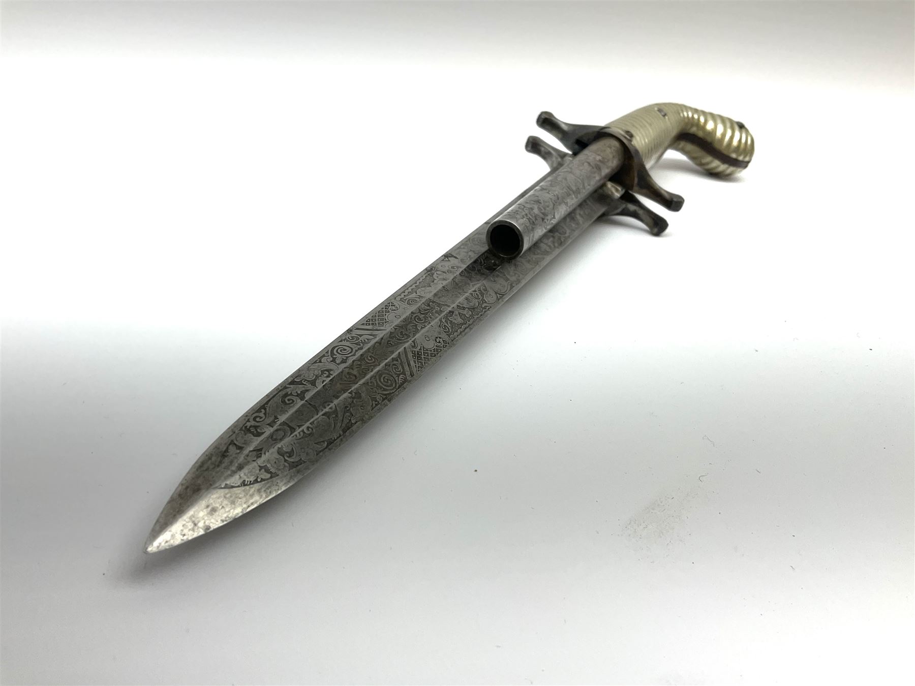 Rare double barrel percussion knife pistol by Dumonthier & Sons (NVN) - Image 6 of 12