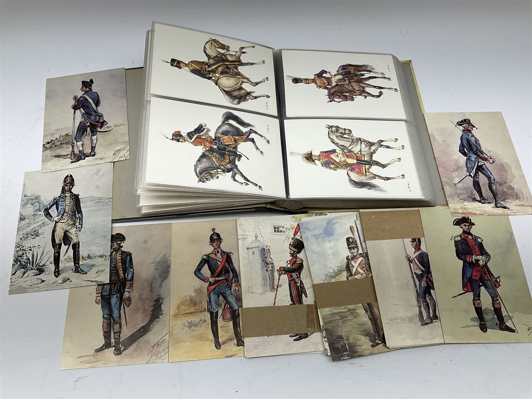 Approximately one thousand predominantly modern postcards of military interest including soldiers - Image 2 of 2