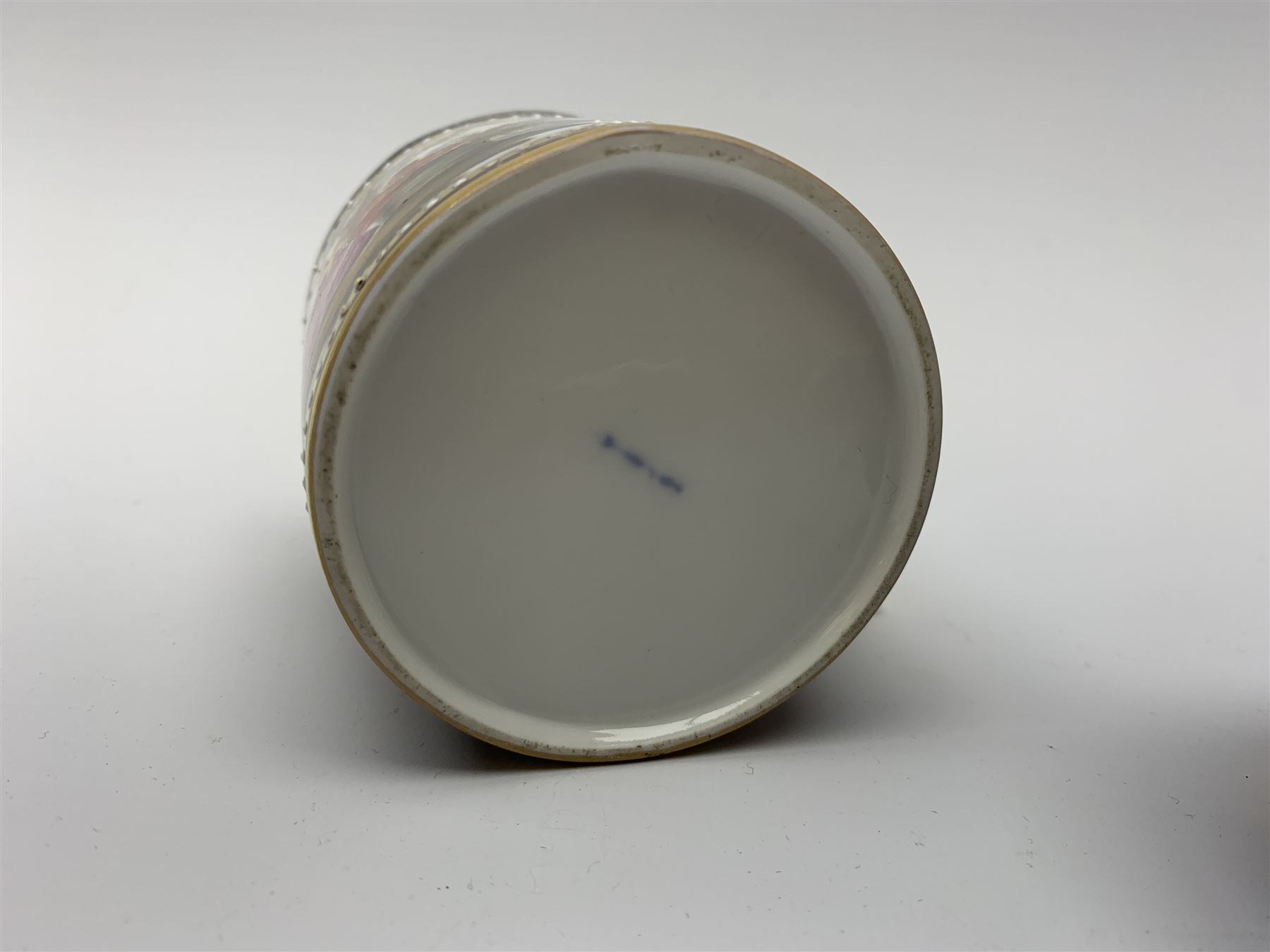 Berlin cabinet chocolate cup and saucer - Image 3 of 11