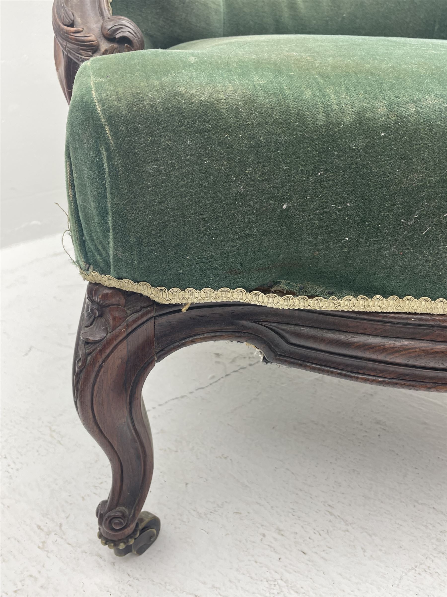 Set two Victorian rosewood drawing room armchairs - Image 6 of 7