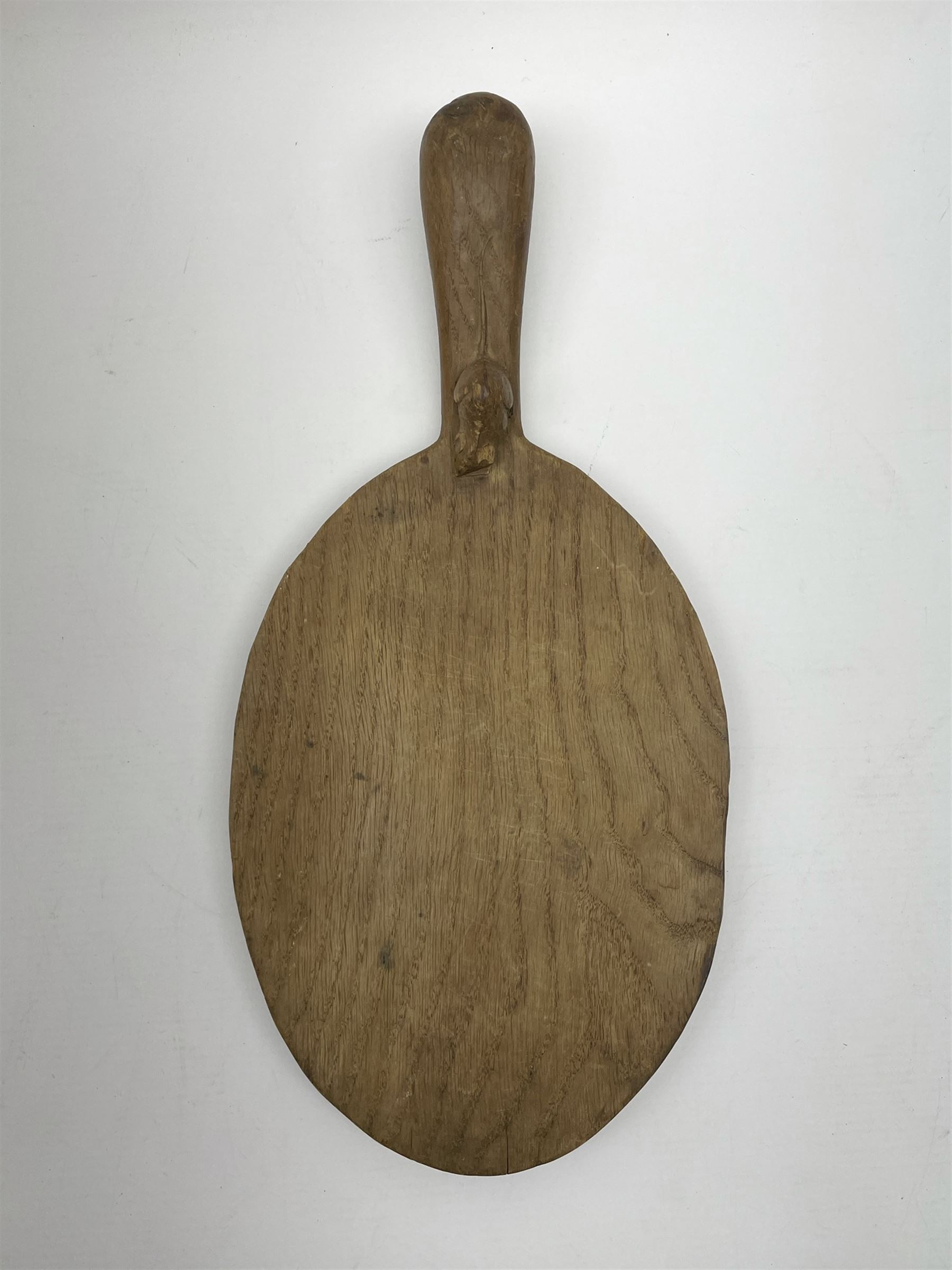 'Mouseman' oak cheeseboard - Image 6 of 6