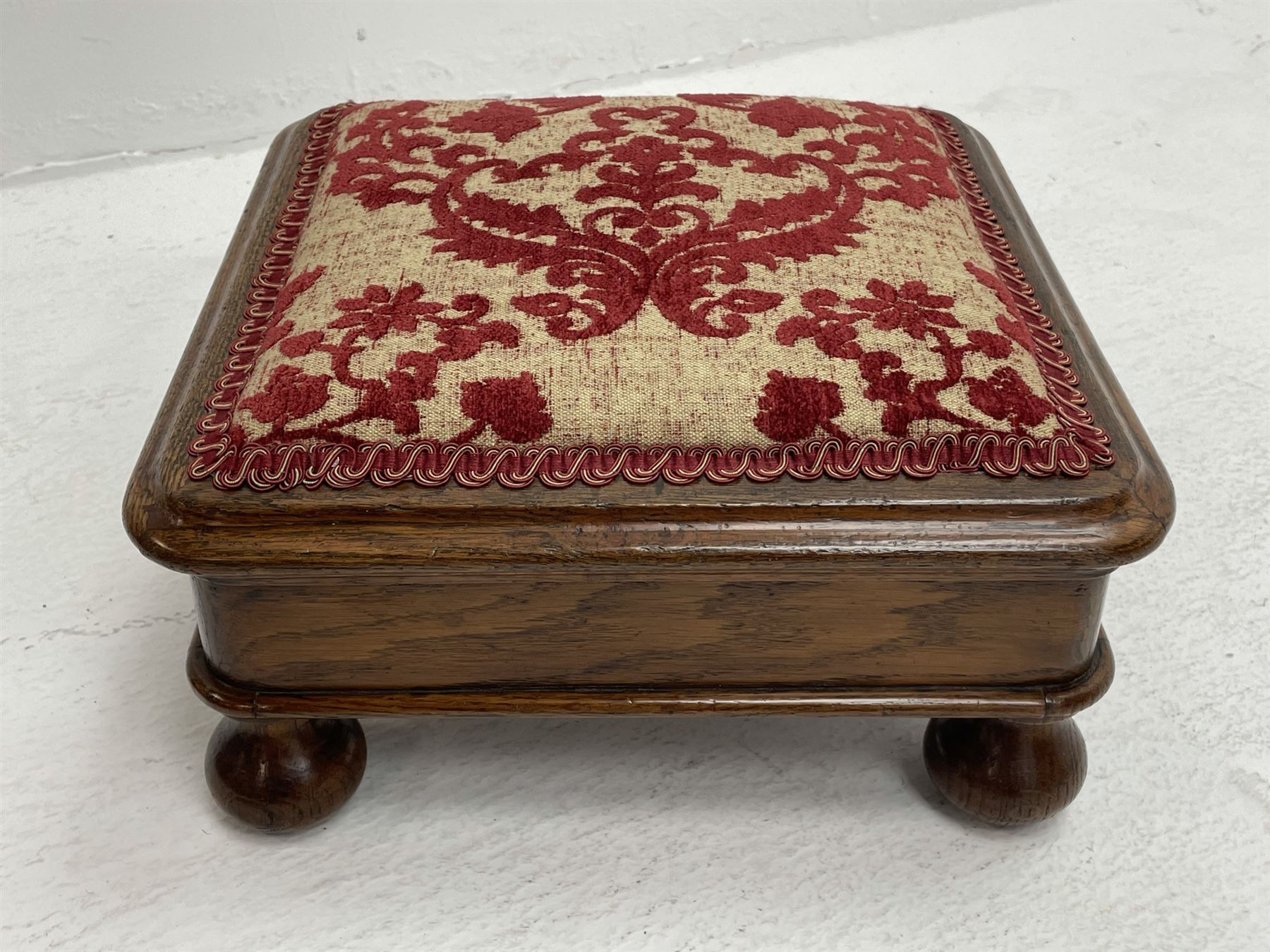 Late Victorian square oak footstool - Image 3 of 5