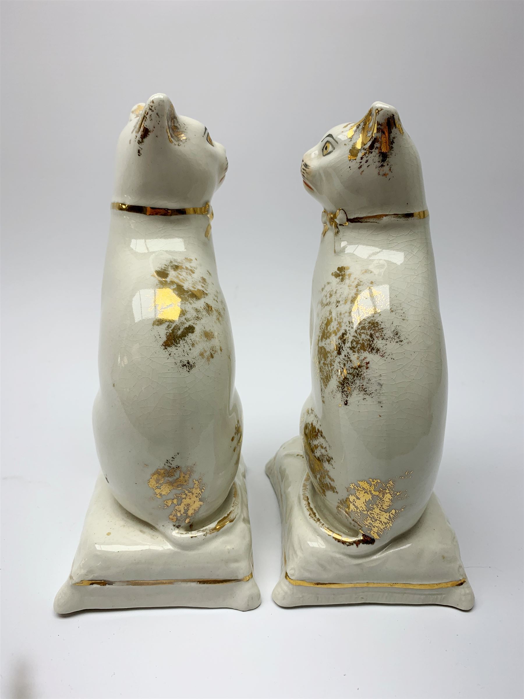 Pair of Victorian Staffordshire cats - Image 7 of 11