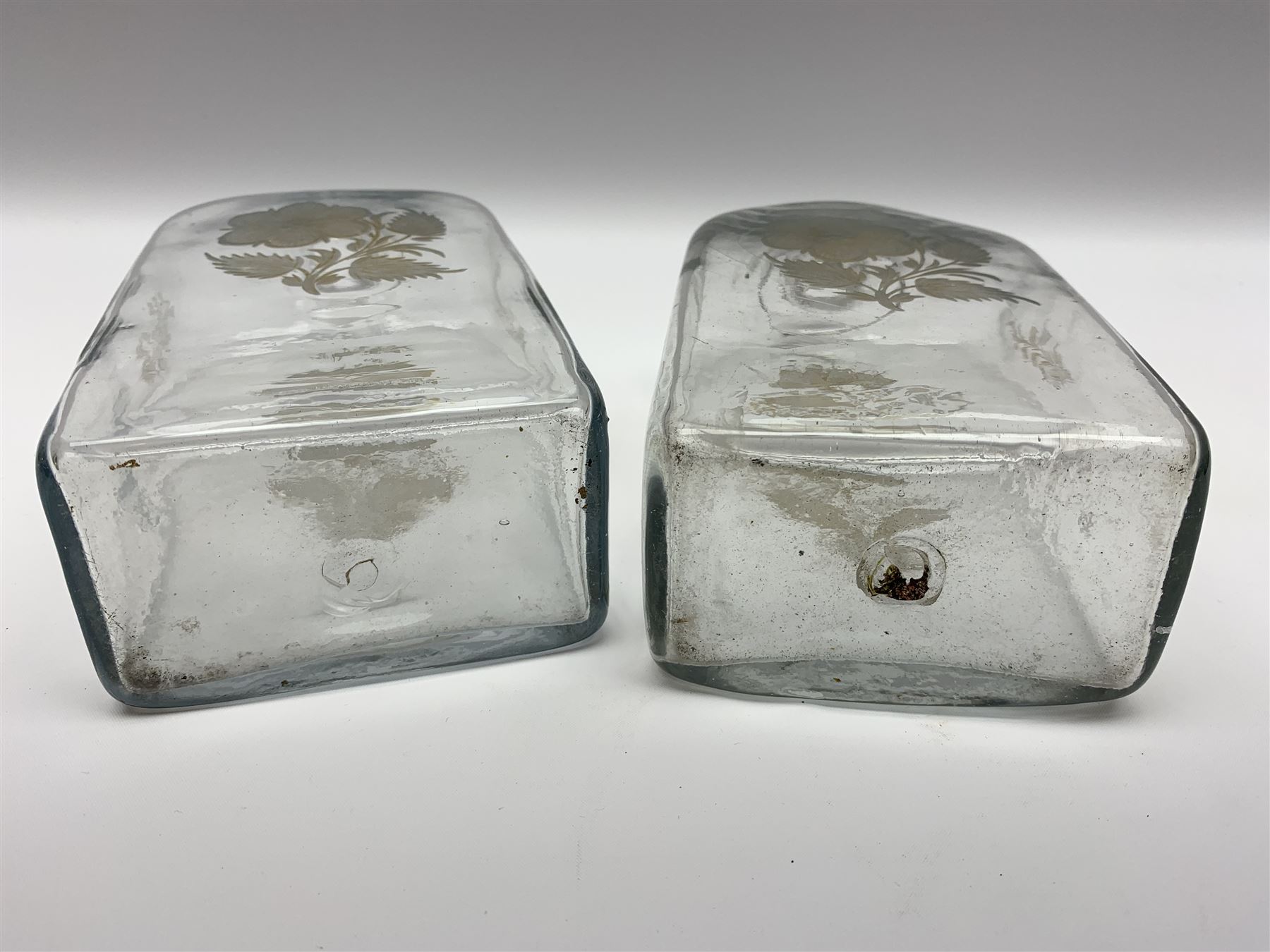 Pair of Georgian glass spirit decanters - Image 6 of 6