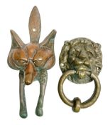 Bronze door knocker in the form of a fox with hinged head H25cm; together with a further bronze door