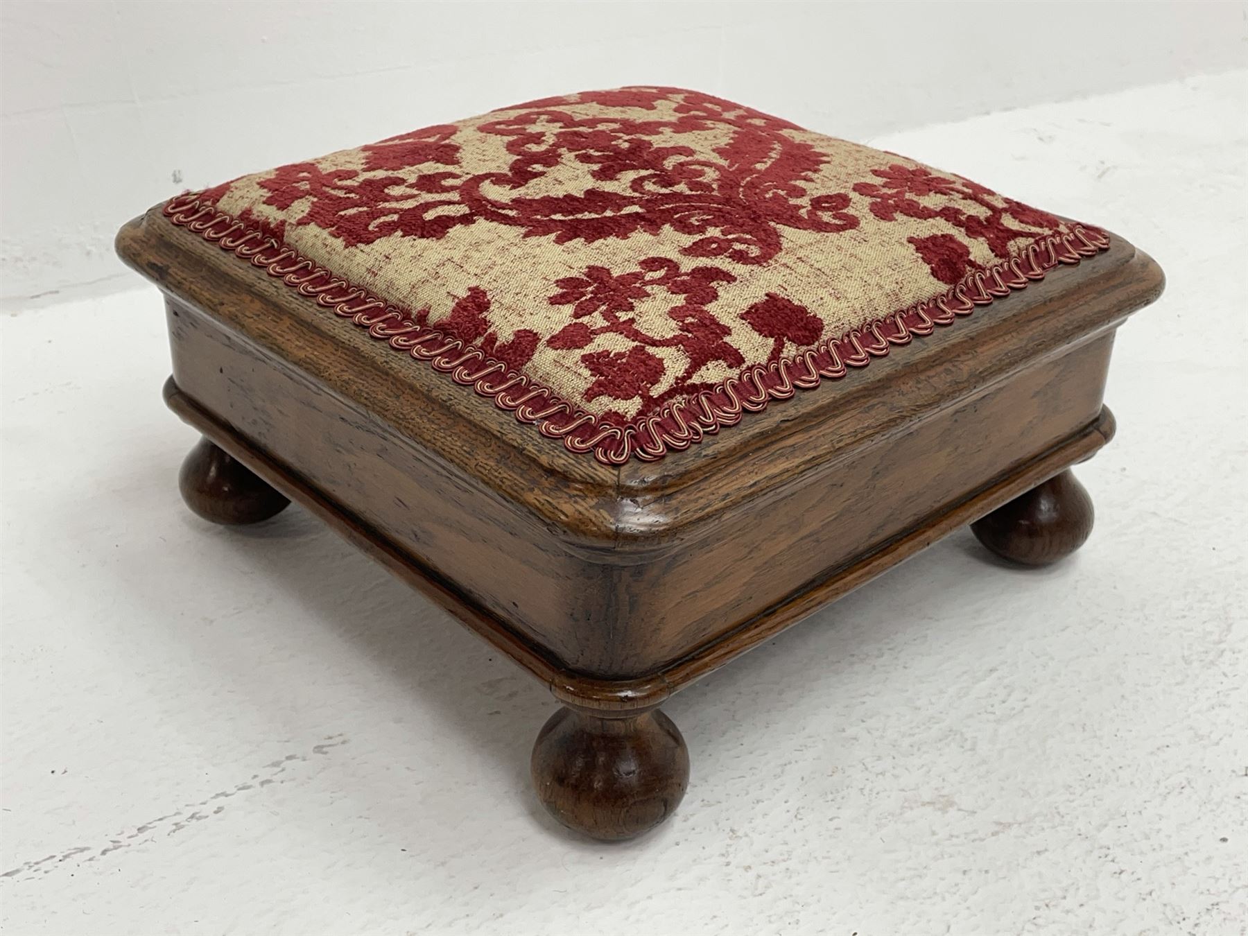Late Victorian square oak footstool - Image 2 of 5