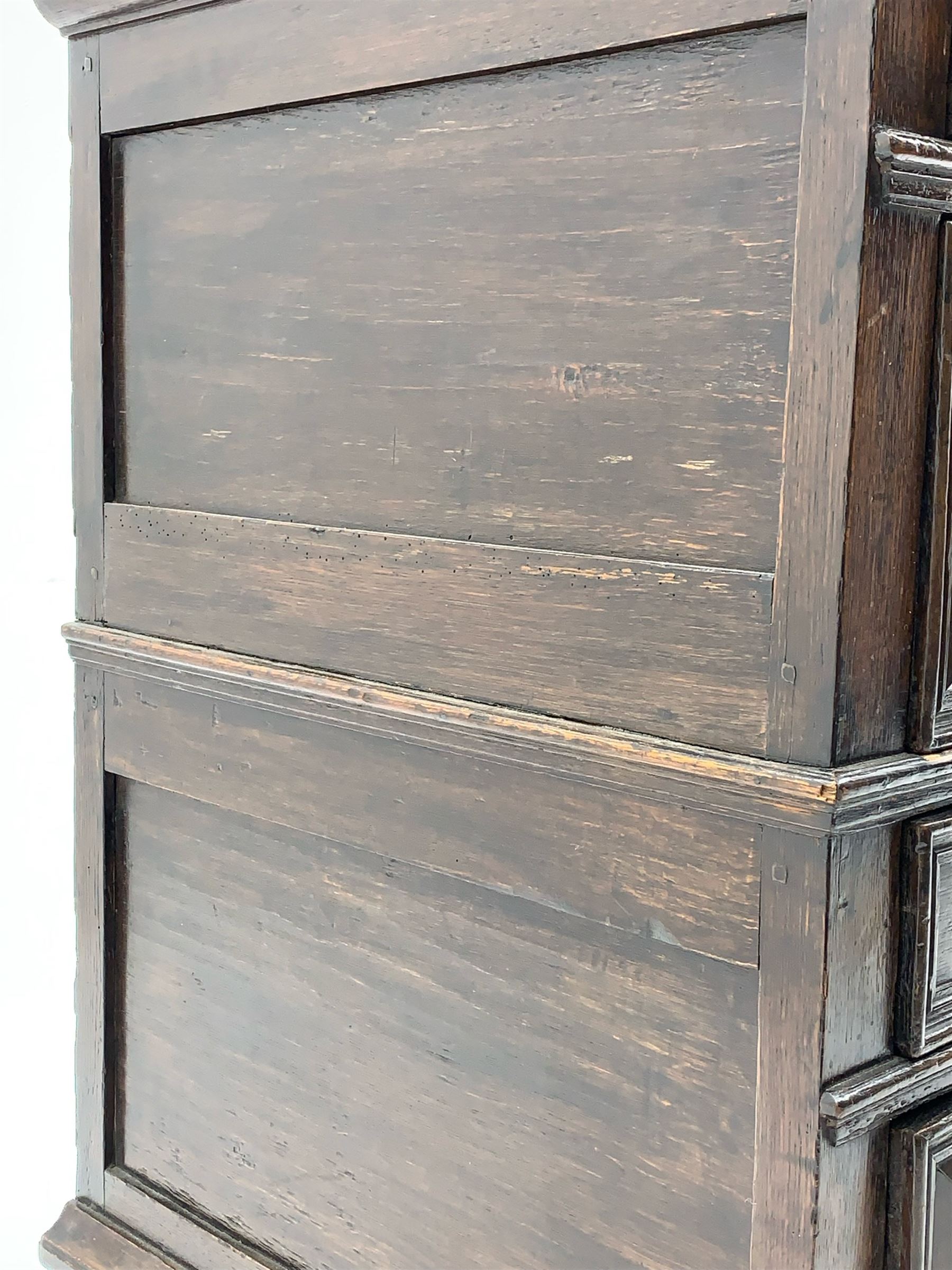 18th century oak chest - Image 5 of 6