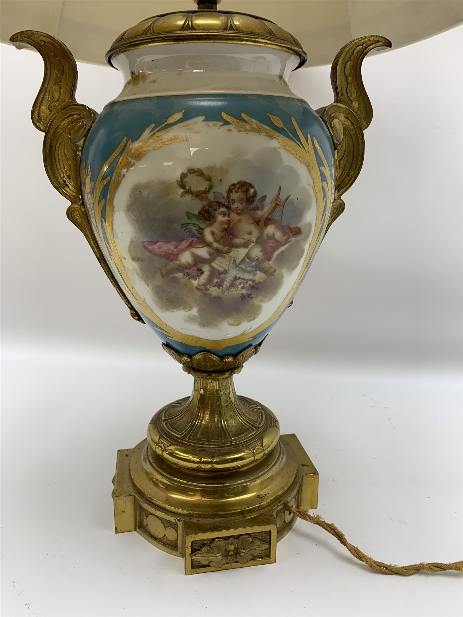 Sevres style table lamp - Image 3 of 7