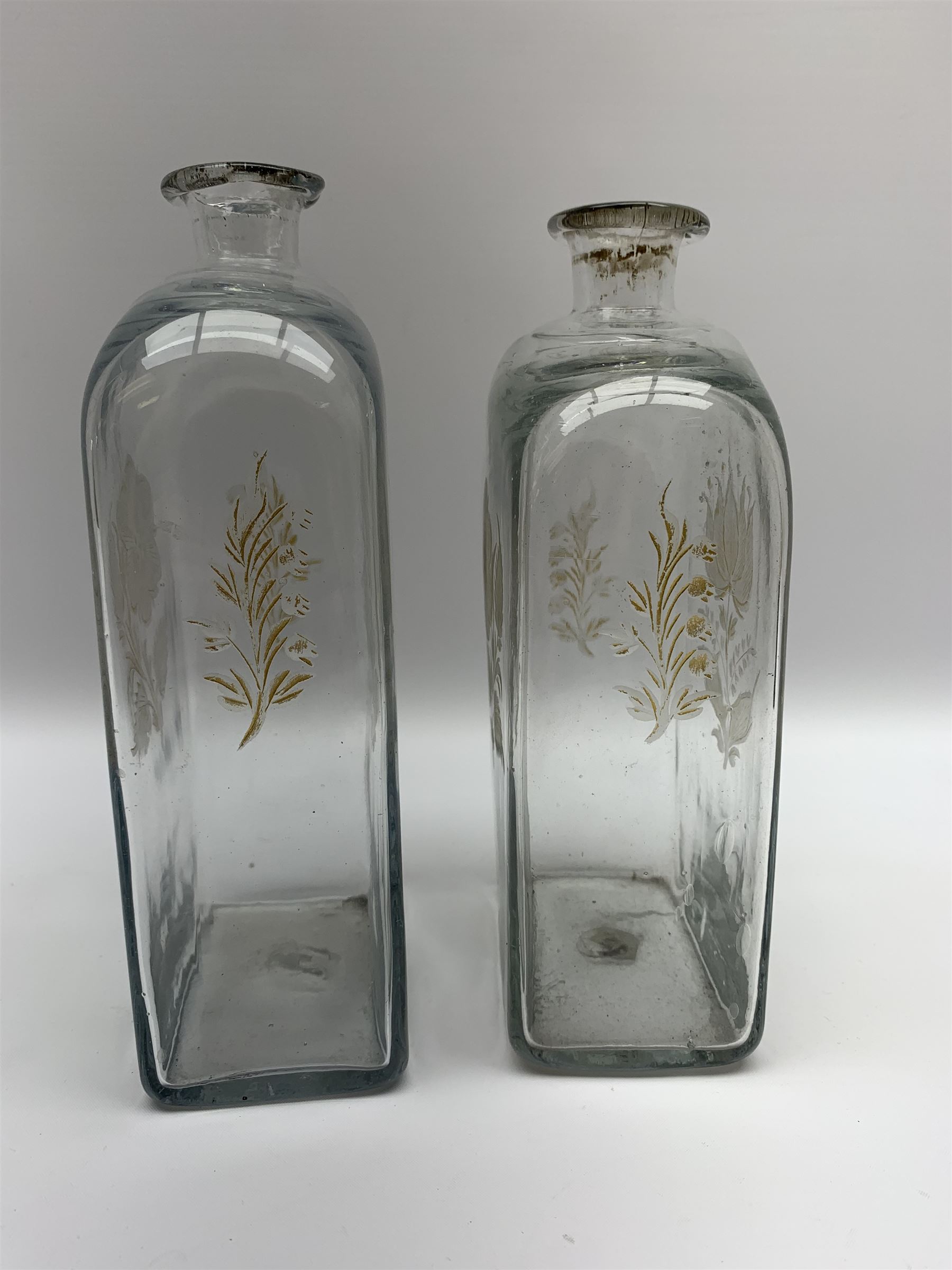 Pair of Georgian glass spirit decanters - Image 4 of 6