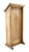 'Mouseman' oak ecclesiastical lectern