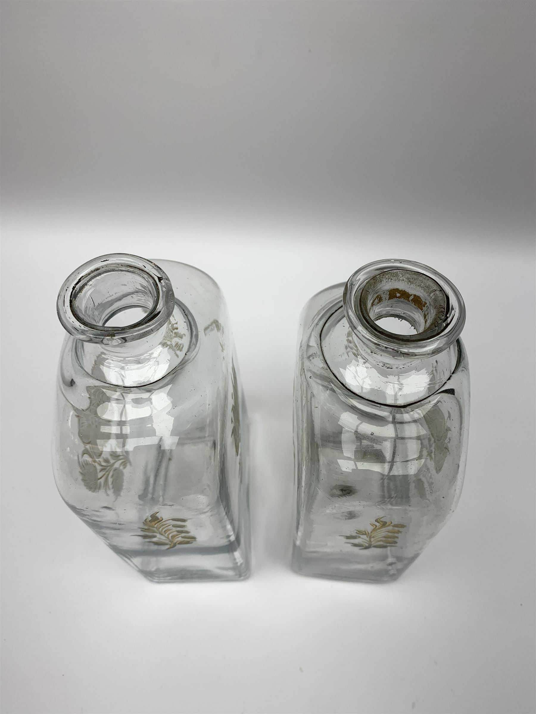 Pair of Georgian glass spirit decanters - Image 5 of 6
