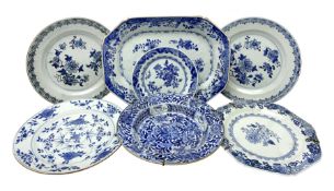 Group of late 18th/early 19th century Chinese export blue and white porcelain
