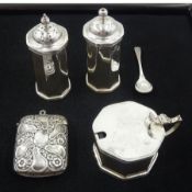 Victorian silver vesta case