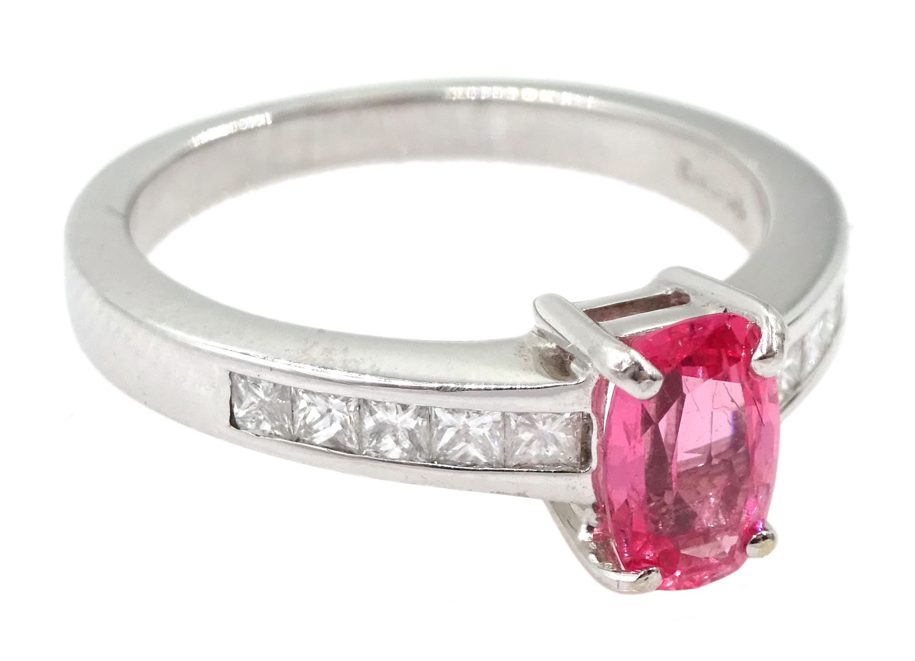 18ct white gold fine pink spinel ring - Image 3 of 4