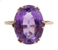 Early-mid 20th century rose gold oval amethyst ring