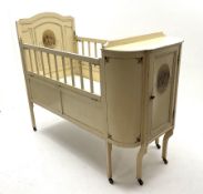 Early 20th century child�s cot