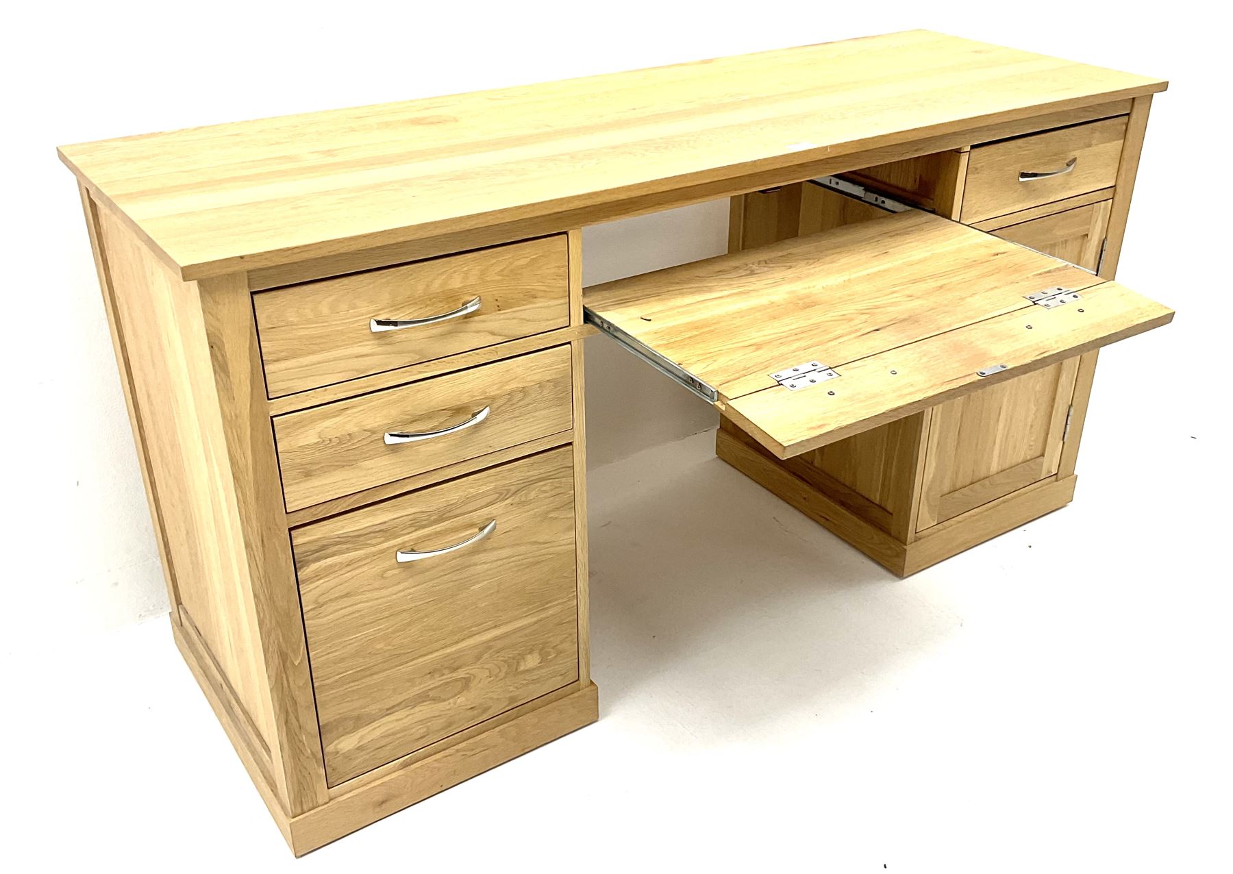 Light oak twin pedestal computer desk - Image 5 of 5