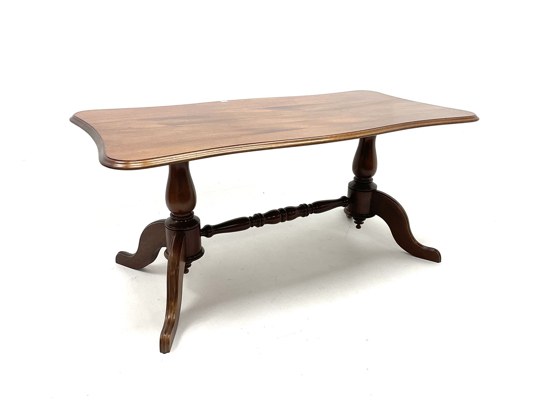 Serpentine mahogany twin pedestal dining/centre table - Image 2 of 2