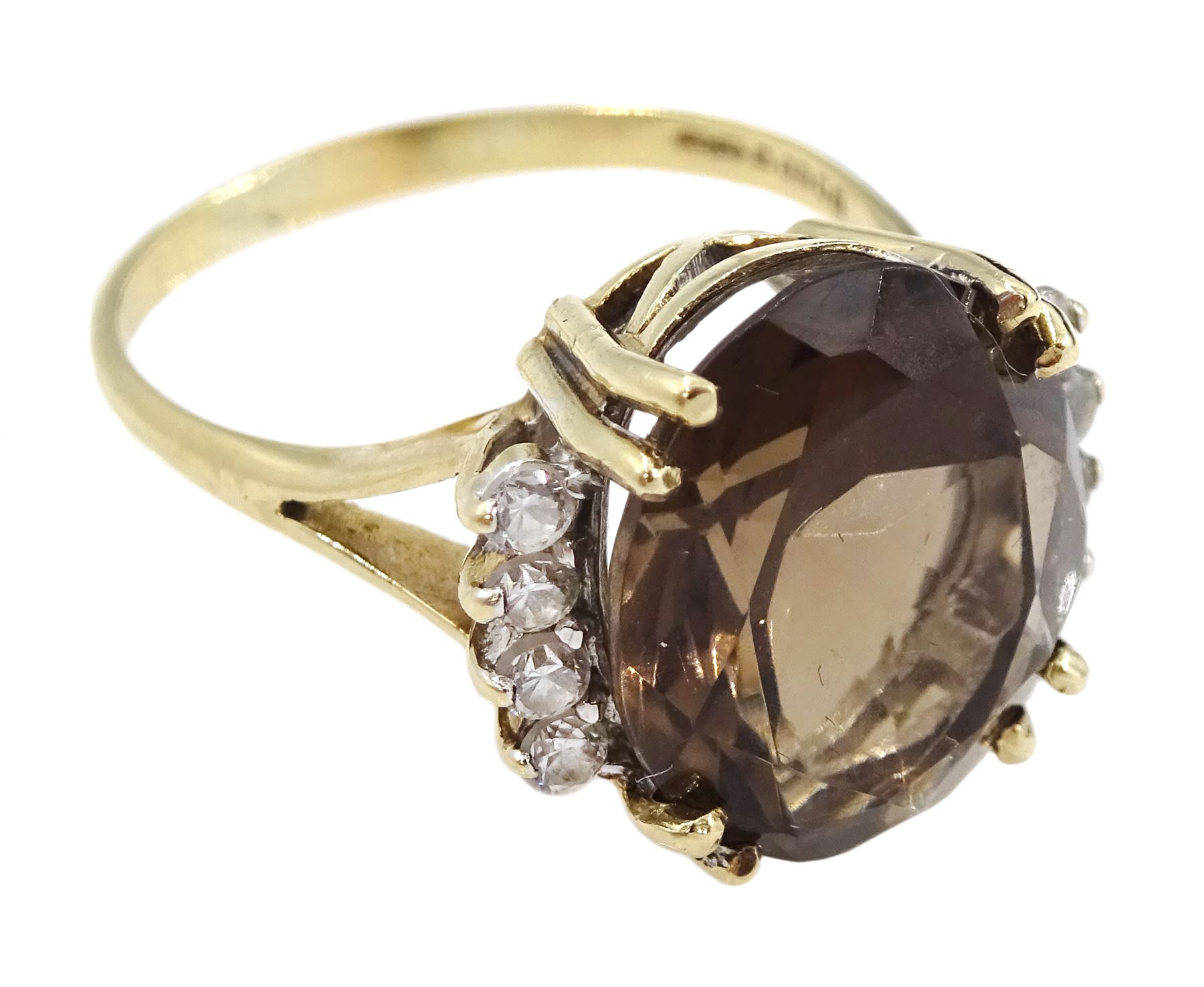 9ct gold smoky quartz and cubic zirconia ring - Image 2 of 2