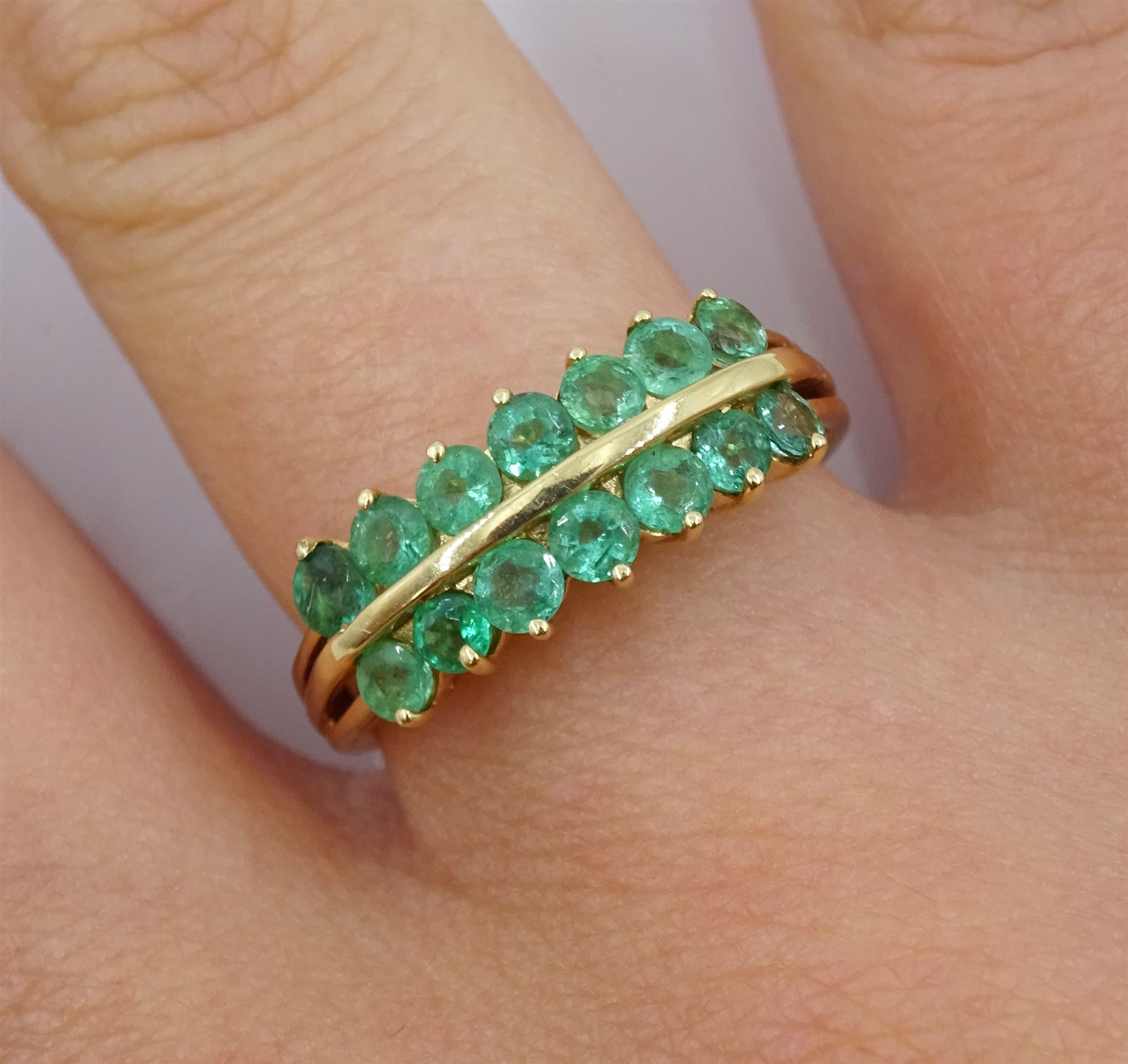 Gold two row emerald ring - Image 2 of 4