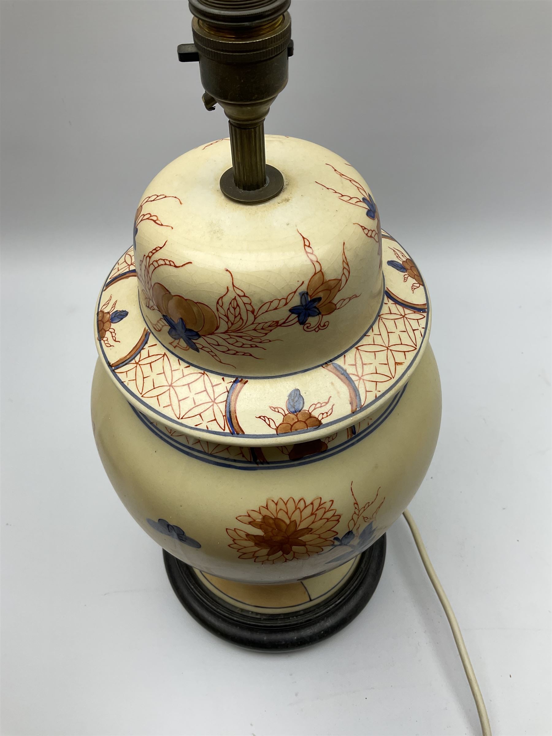 An Oriental style table lamp modelled as a ginger jar - Image 3 of 5