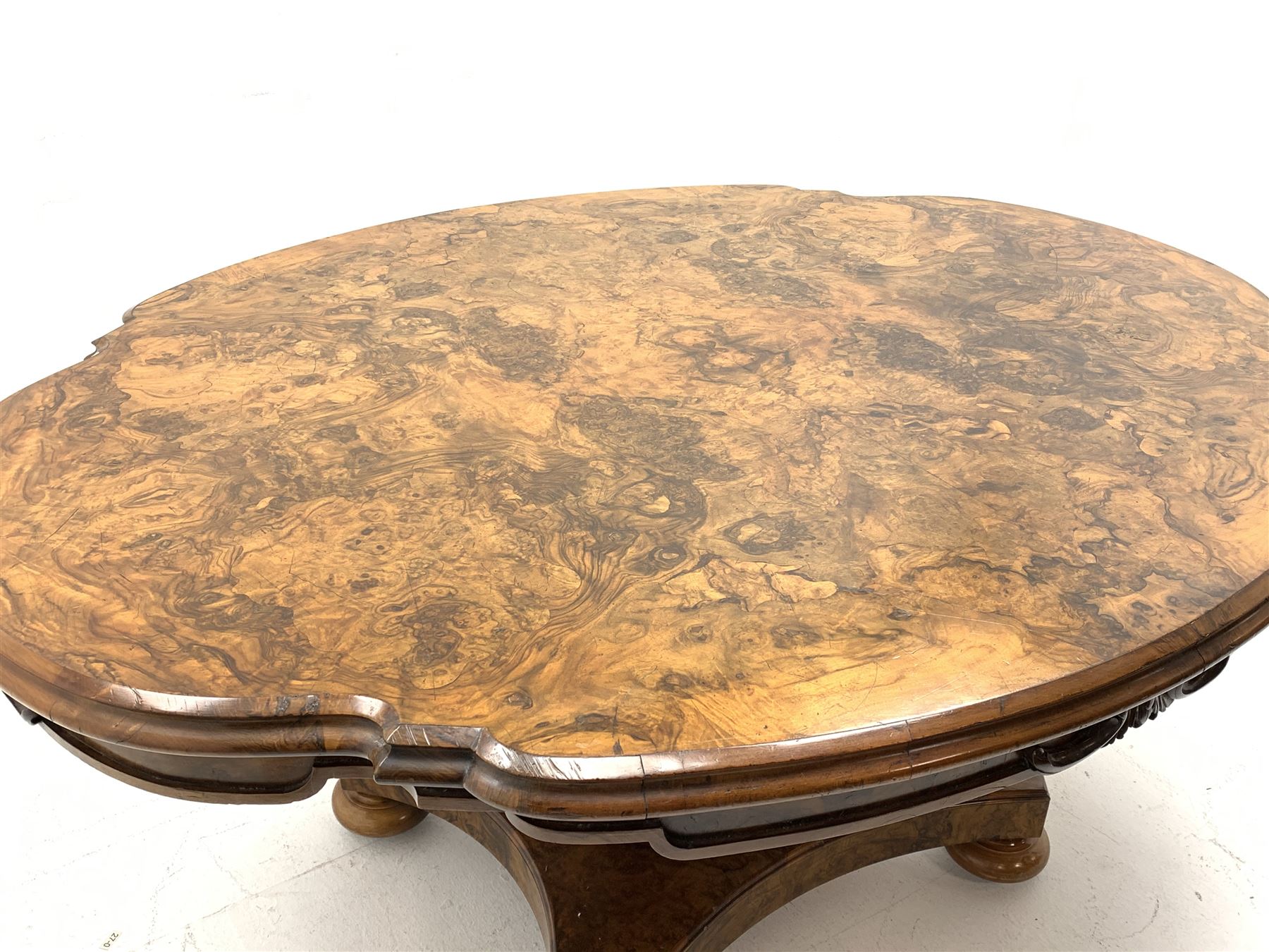 Victorian and later highly figured walnut table - Image 3 of 9