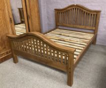 Medium oak framed arch top 5� Kingsize bedstead