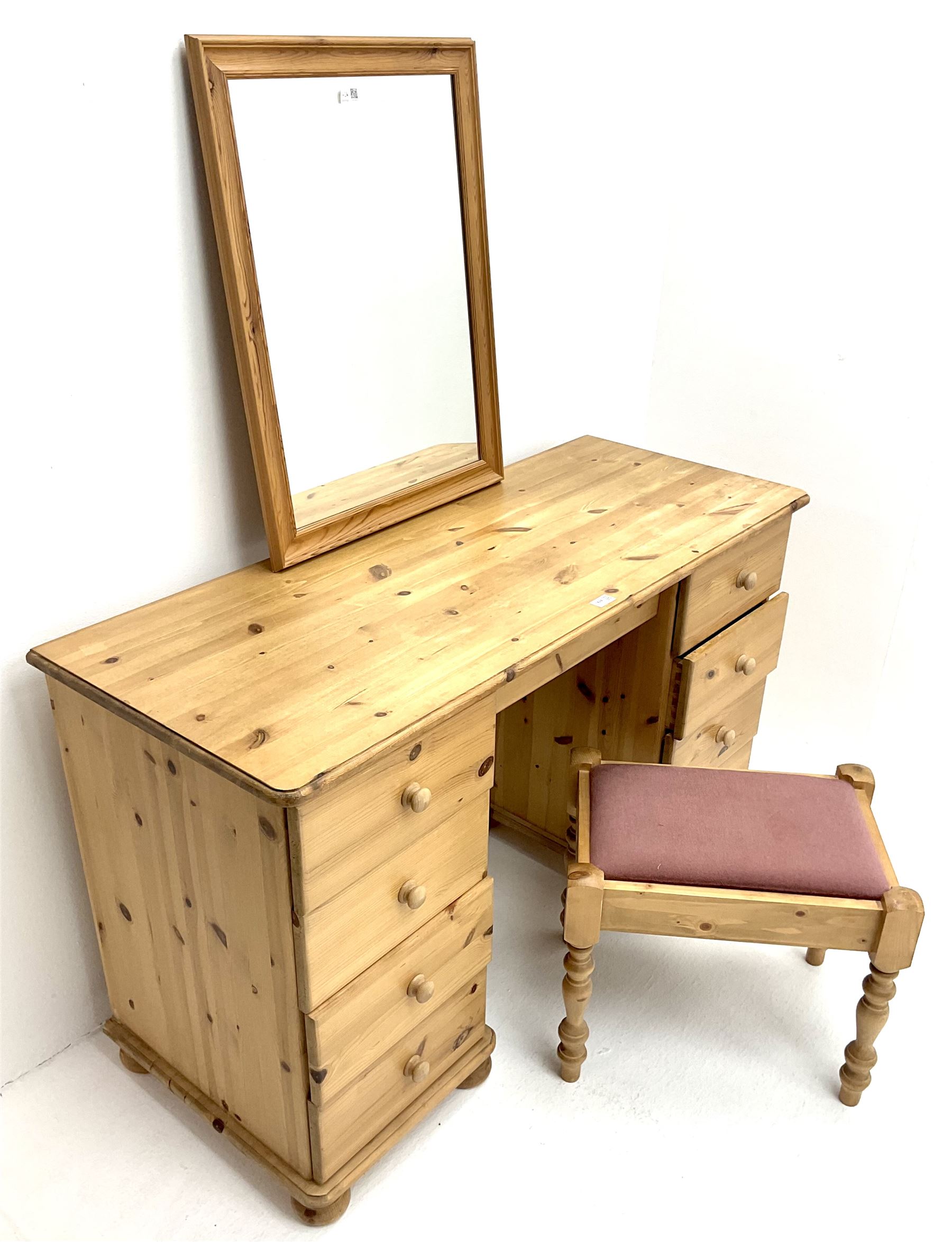 Solid pine twin pedestal dressing table - Image 2 of 2